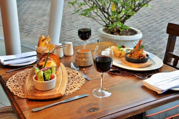 Hotel Cresta Sprayview (Victoria Falls)